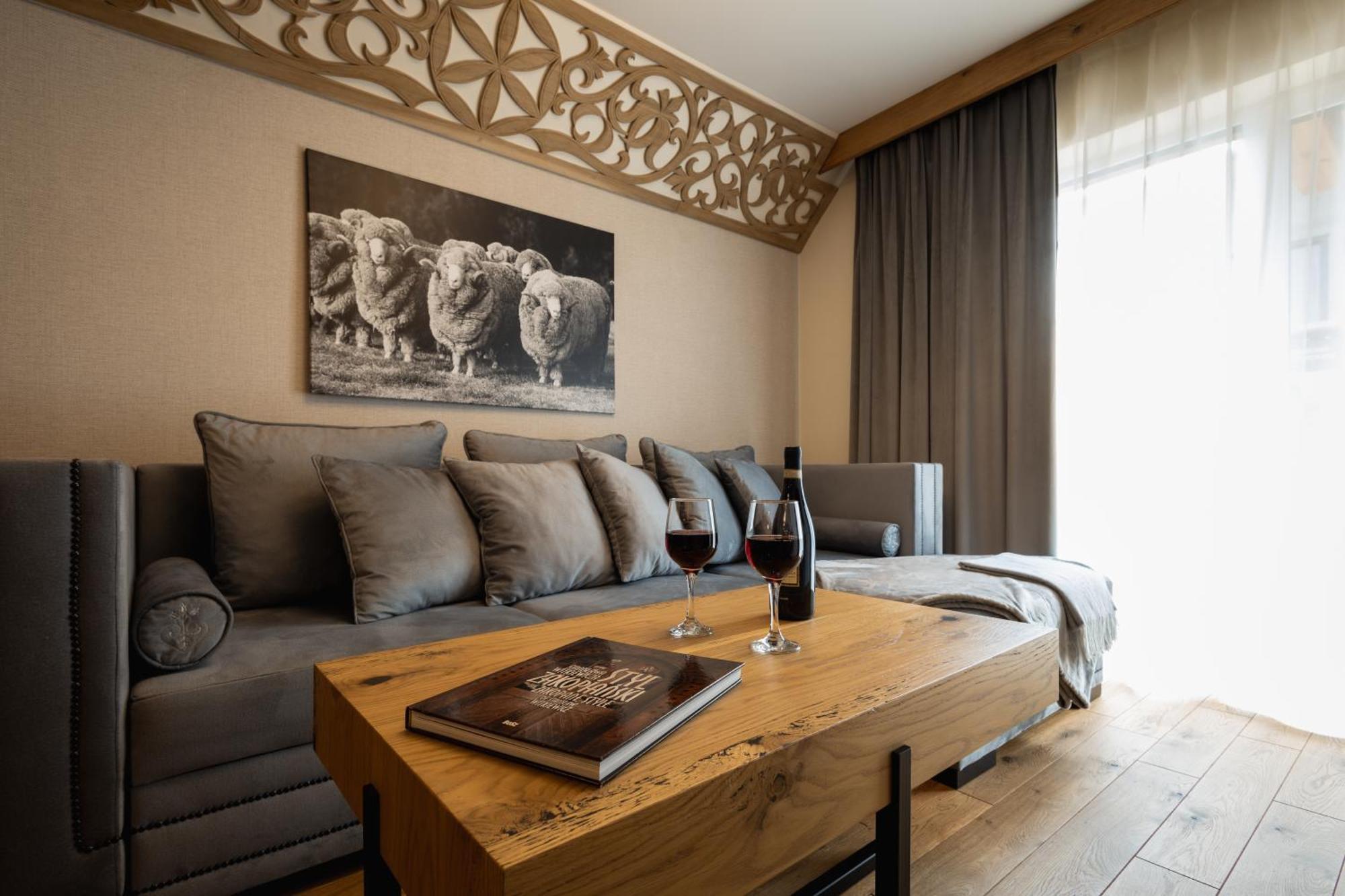 Aparthotel Merynos 자코파네 외부 사진